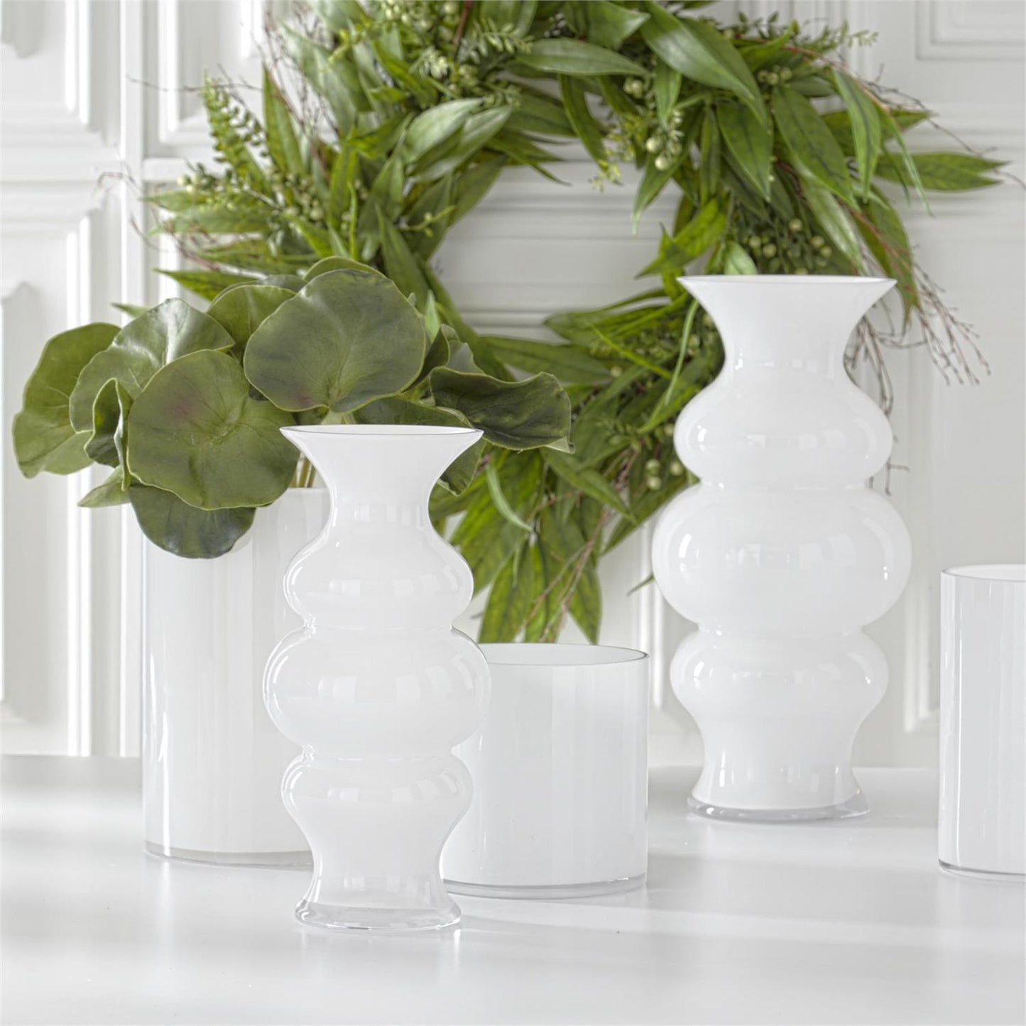Willow Leaf Wreath w/Green Berries