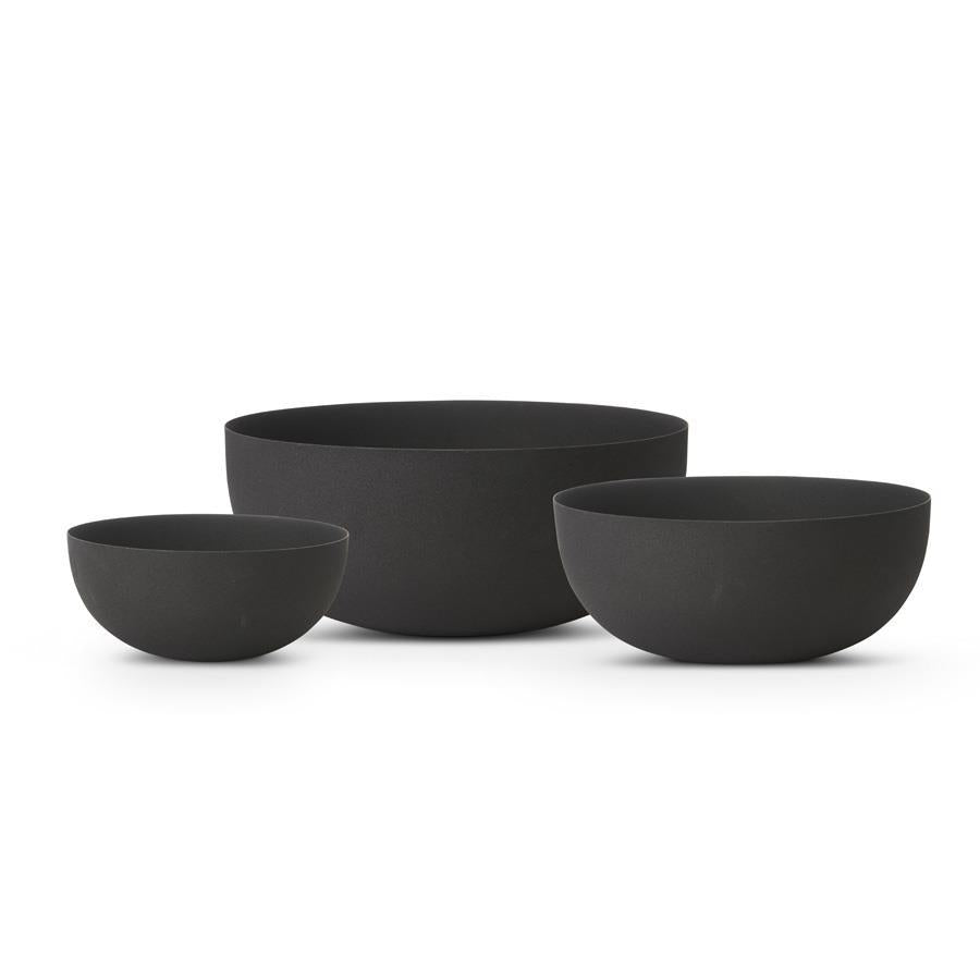 BLACK MATTE METAL BOWLS