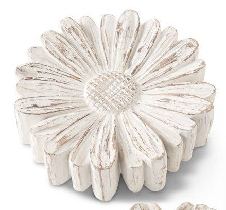 RESIN WHITEWASHED TABLETOP DAISY