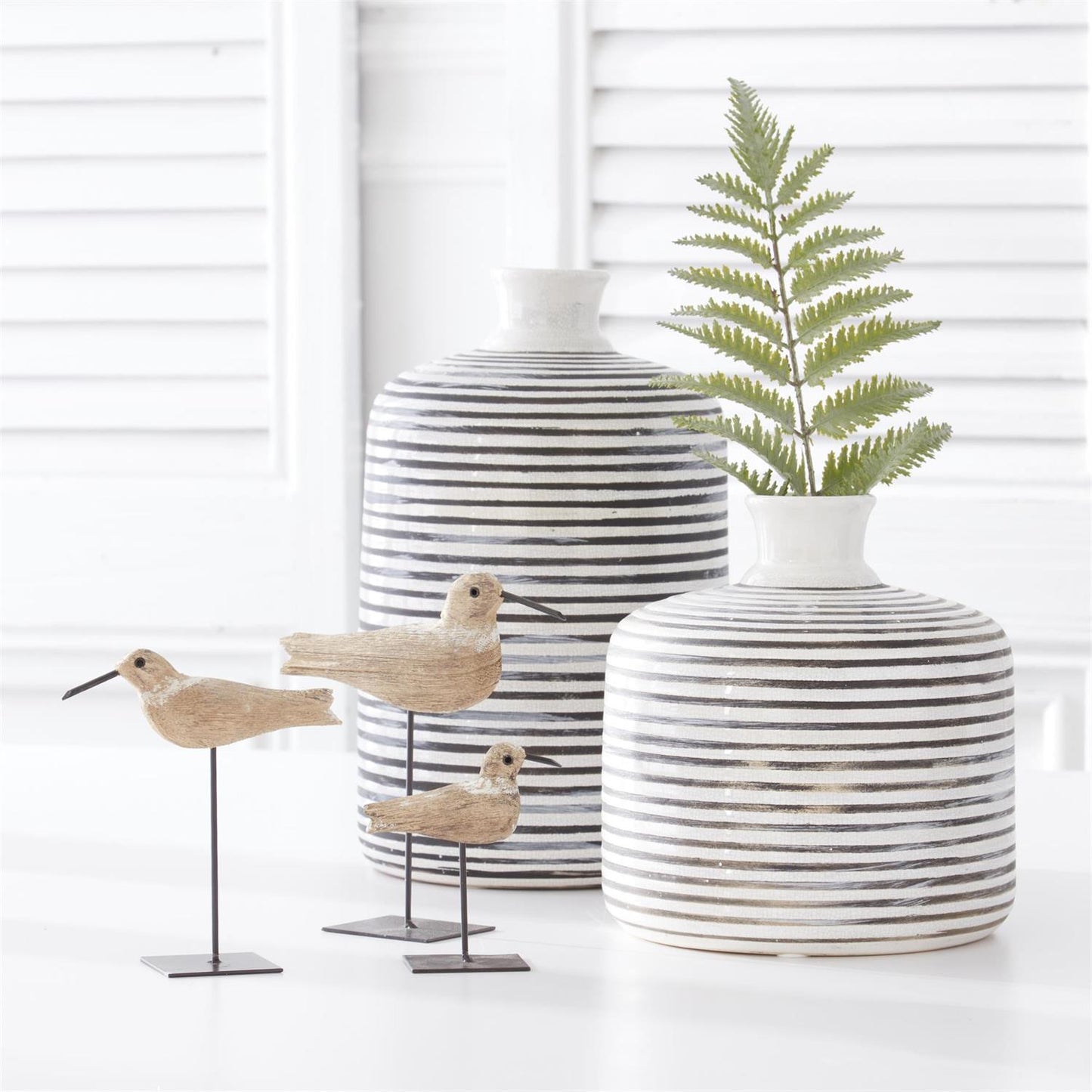 Whitewashed Wood Seagull on Metal Spindles