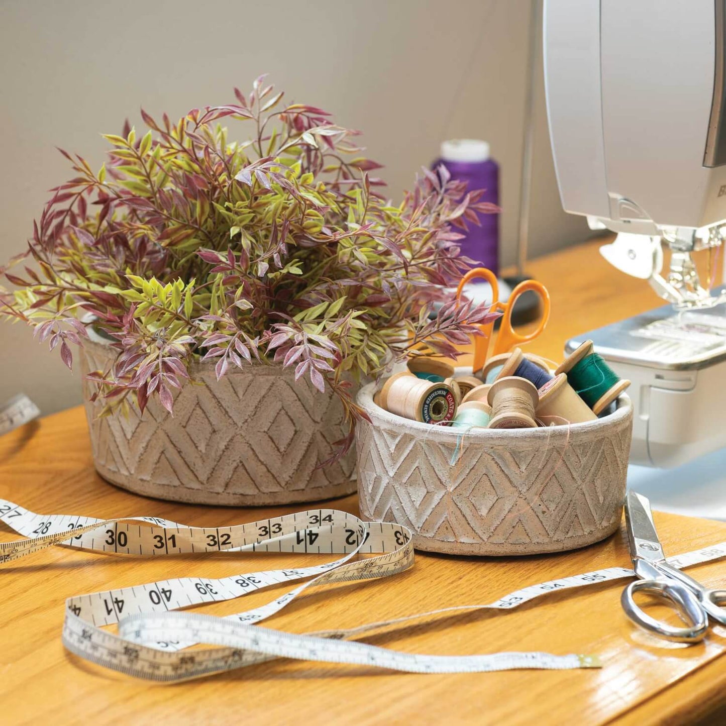 MODERN WHITE PLANTER