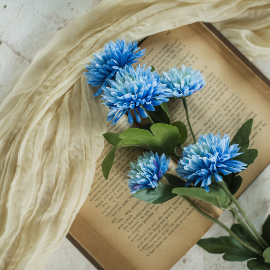 BLUE MUM SPRAY