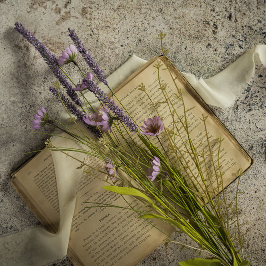 DARK PURPLE WILDFLOWER SPRAY