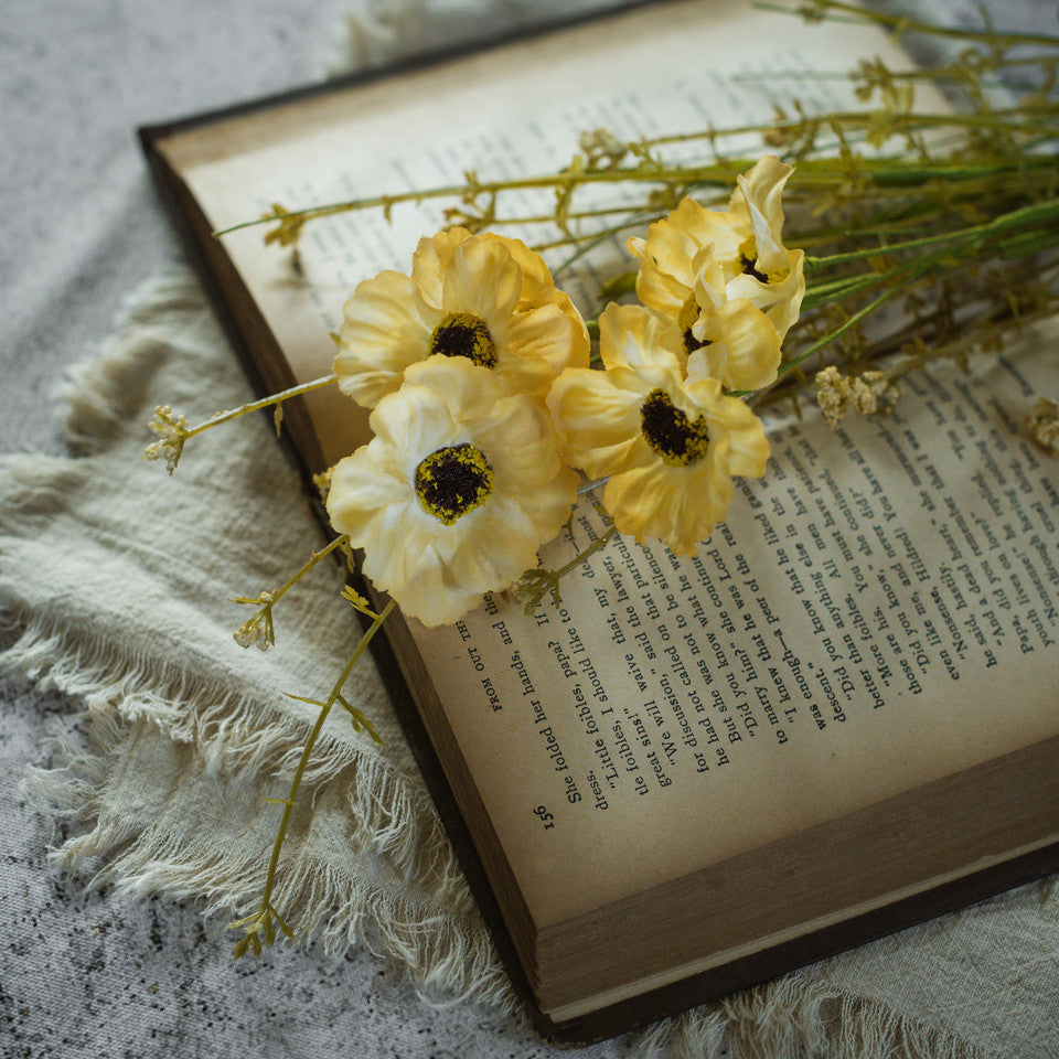 ORANGE WILDFLOWER SPRAY