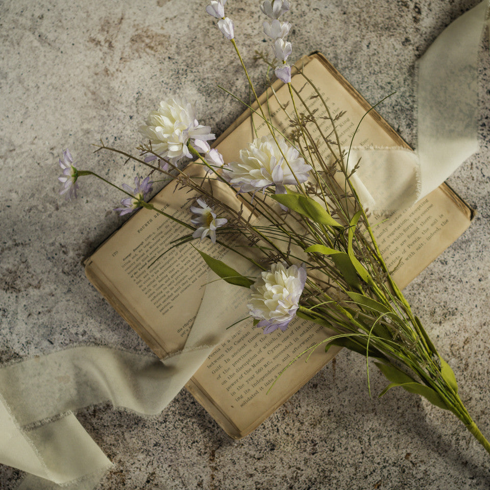 LIGHT PURPLE POM POM WILDFLOWER